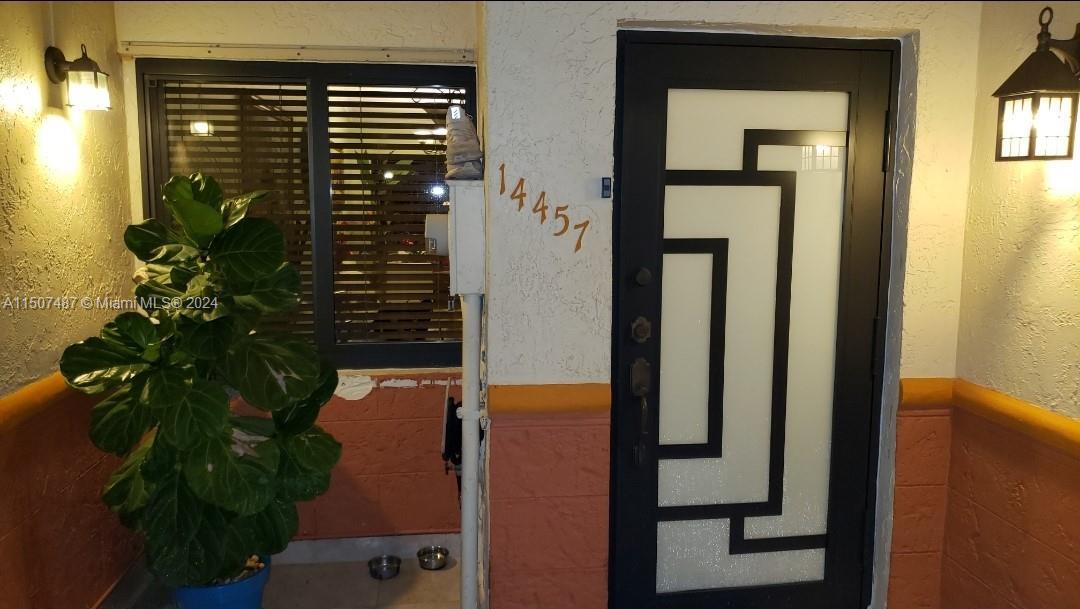 Foto del edificio - 14457 SW 50th St