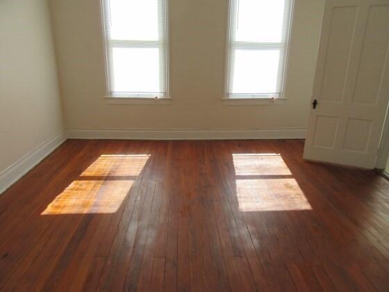 Building Photo - 219 Telfair St