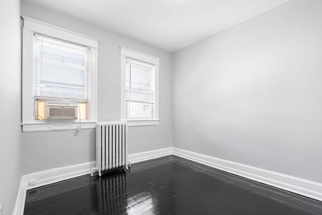Building Photo - Spacious 3 BR/1 BA Apartment in Columbia H...