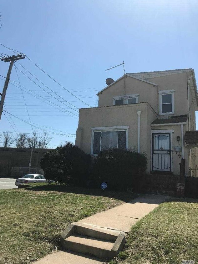 Primary Photo - 228-70 Mentone Ave