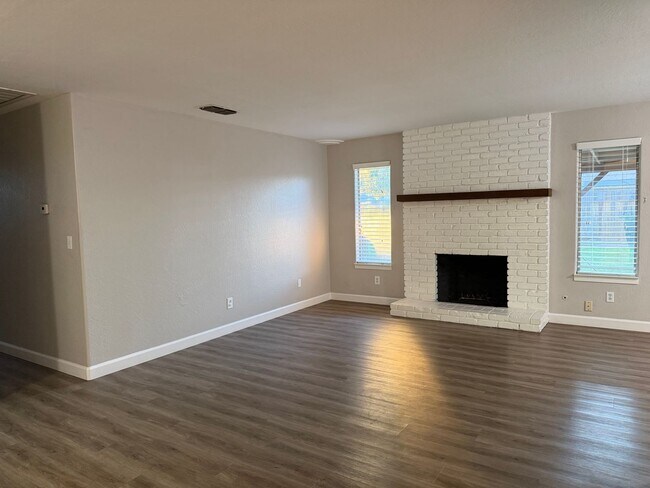 Building Photo - 3136 Terry Ave