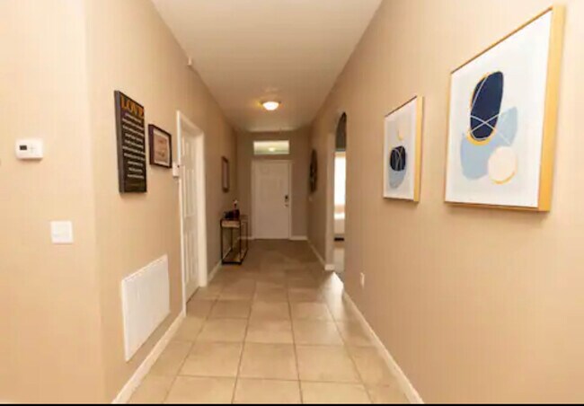 puerta de entrada - 633 Highland Meadows Ave