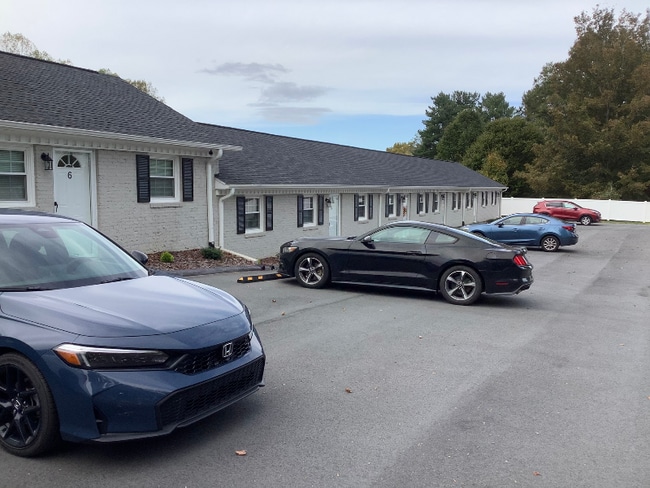 Building Photo - 800 Dodson Mill Rd