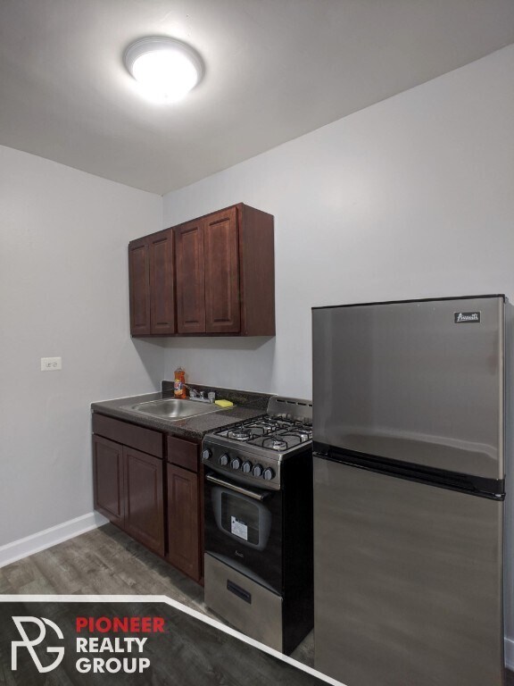 Building Photo - 5710 N Winthrop Ave