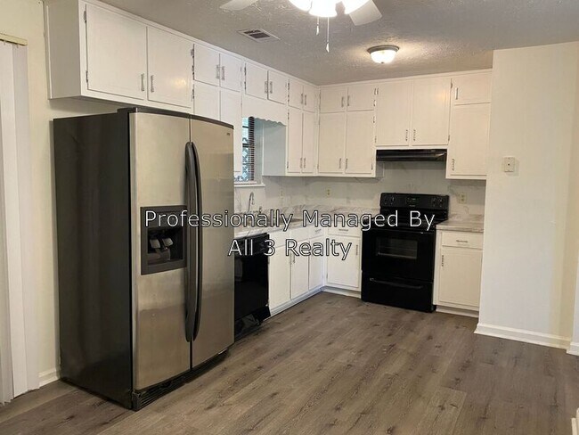 Foto del edificio - 2403 Rodgers Dr SE