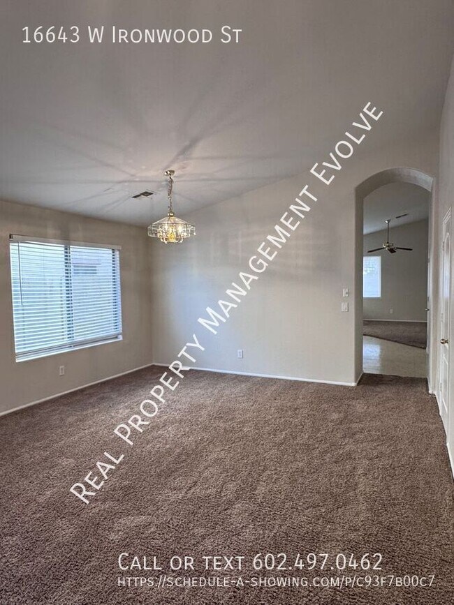 Foto del edificio - 16643 W Ironwood St