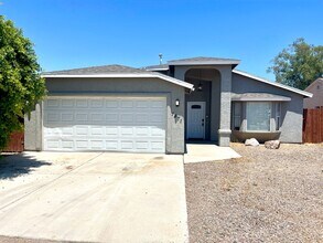 Building Photo - 1471 Bryan Dr