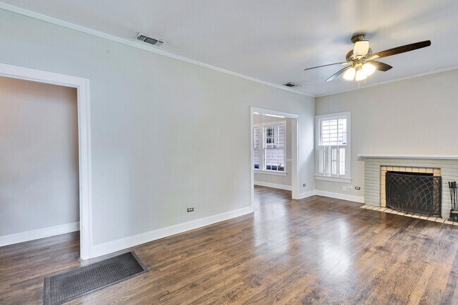 Foto del edificio - 1511 W 30th St