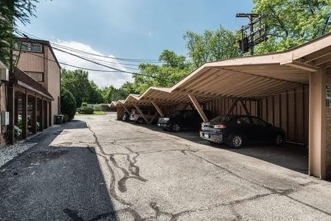 Foto del edificio - 620 S Hough St