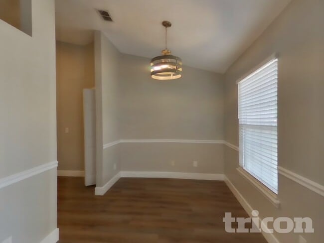 Building Photo - 84092 St James Ct