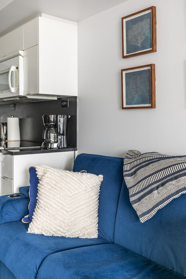 Photo du bâtiment - 480 Front St W