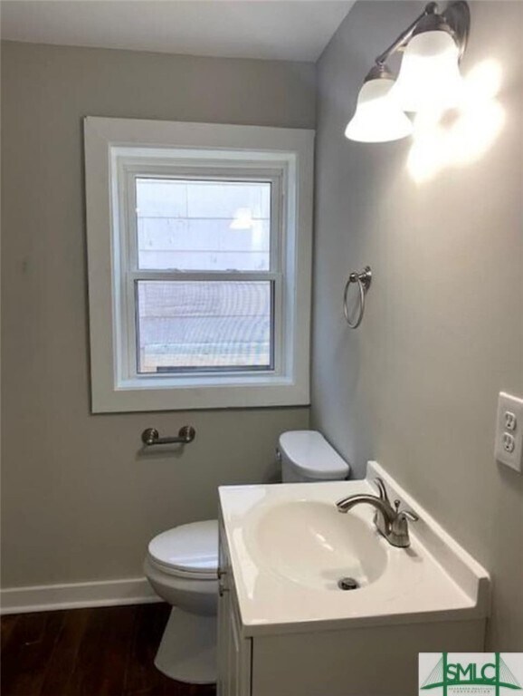 Building Photo - 708 W 51st St