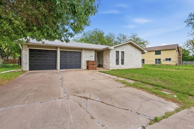 Foto del edificio - 5804 Brook Valley Dr