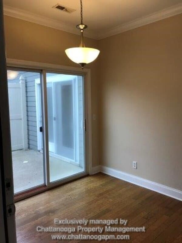 Building Photo - 525 Callaway Ct