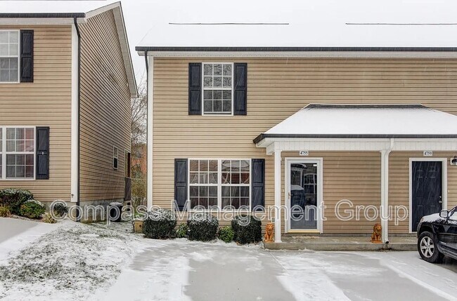 Foto del edificio - 4755 Forest Landing Way