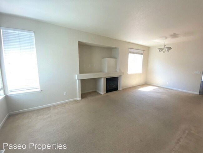 Building Photo - 3 br, 2 bath House - 1262 Seghesio Way