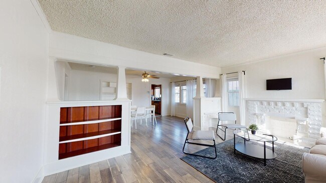 Foto del edificio - 3423 W 58th Plz