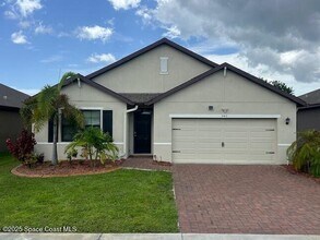 Building Photo - 740 Acadia Ct SE