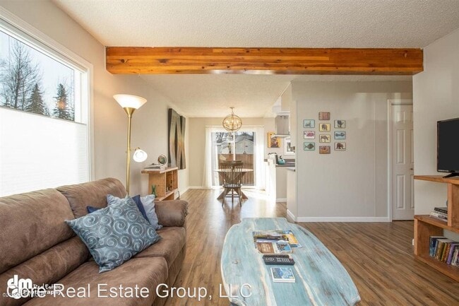 Building Photo - 2544 Forest Park Dr