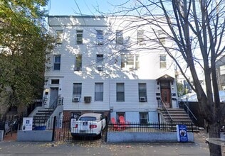 Building Photo - 216 1st St
