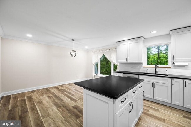 Foto del edificio - 43 Gunning Ln