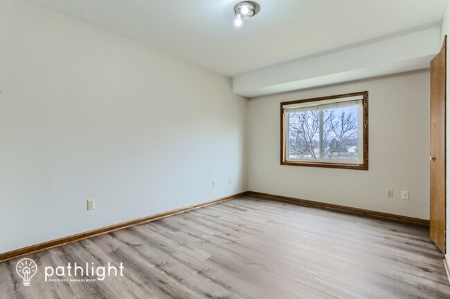 Building Photo - 1362 Thistle Lane, Shakopee, MN, 55379