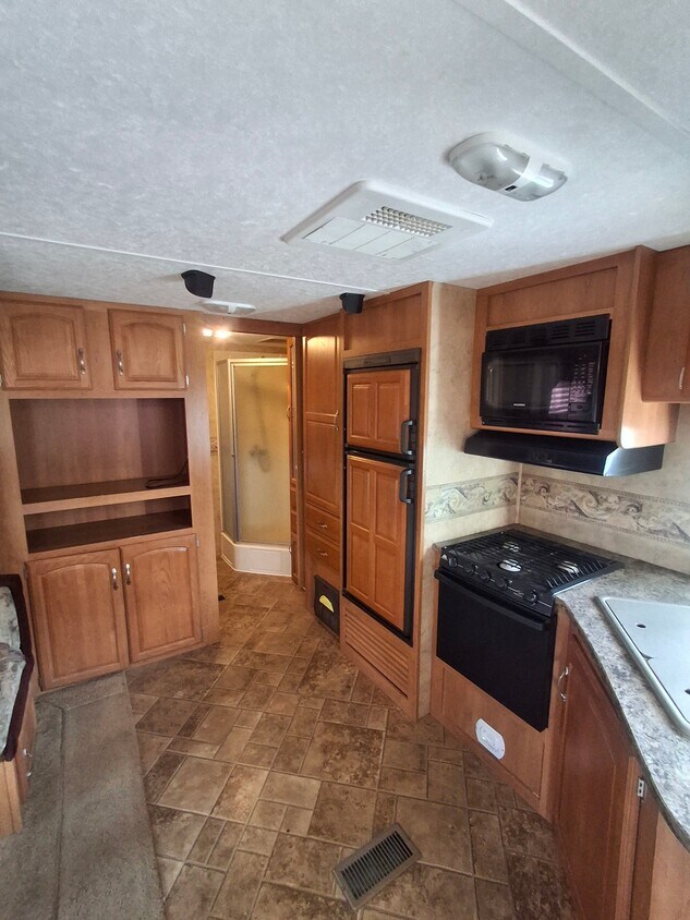 Foto del edificio - 3115 Fairlane Rd