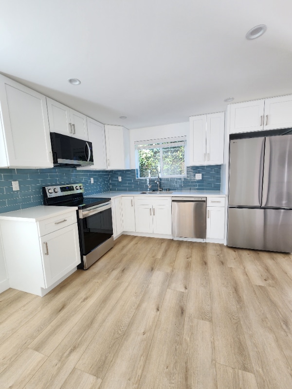 Photo - 2407 Abbot Kinney Blvd Apartment