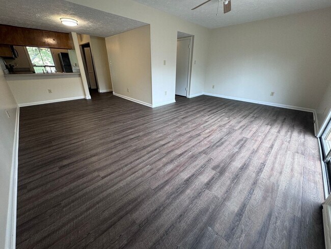 Foto del edificio - 4603 Dow Ct