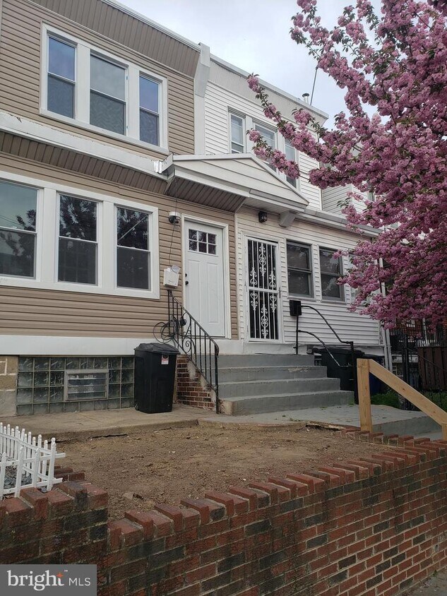 4131 Gilham St, Philadelphia, PA 19135 Townhome Rentals in