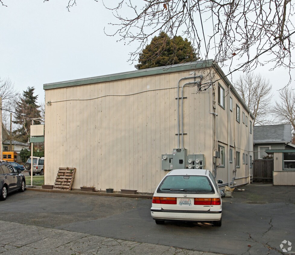 Arlene Apartments Apartments in Seattle, WA