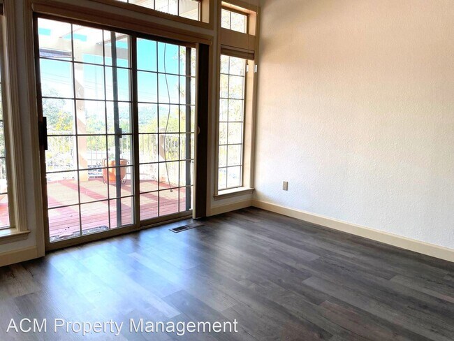 Building Photo - 3 br, 2.5 bath House - 17862 Whitefish Court
