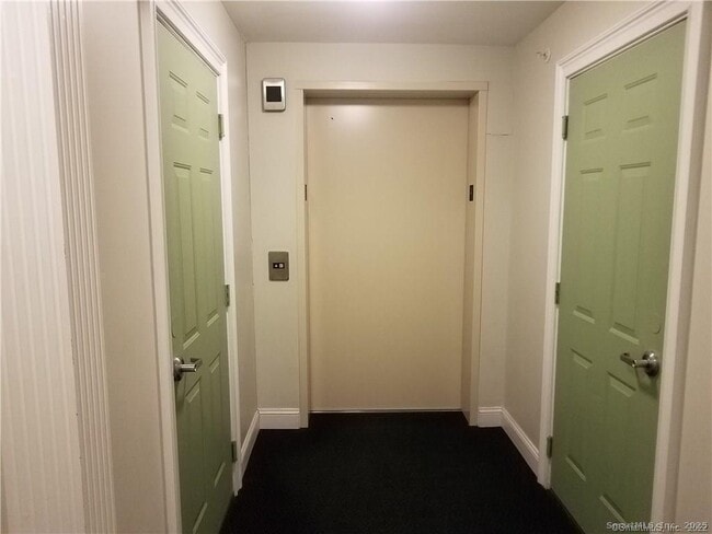 Foto del edificio - 19 Isaacs St