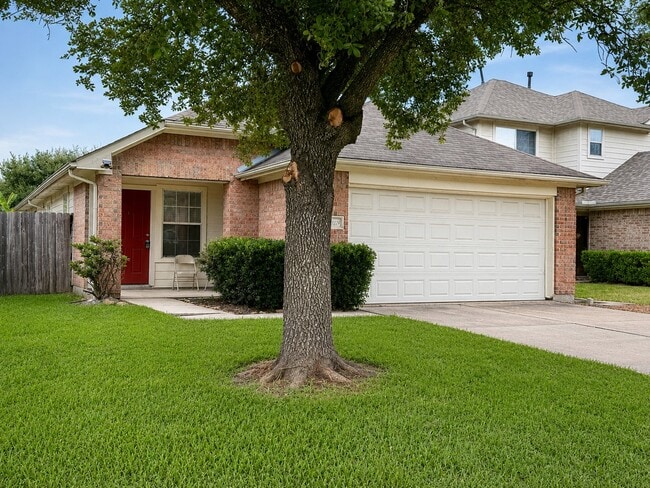 Building Photo - 14942 Sunset Creek Dr