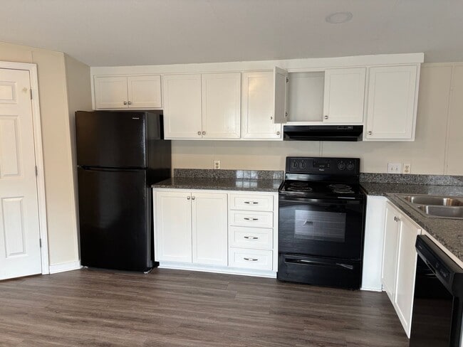 Building Photo - Basin Rock Mobile Home Park - Lexington- Please call the Lexington Office to schedule tours: 803-...