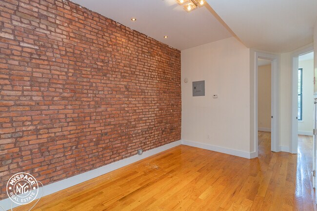 Foto del edificio - 940 Lafayette Ave