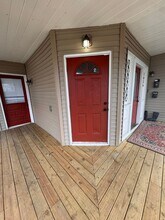 Building Photo - 1036 Park St