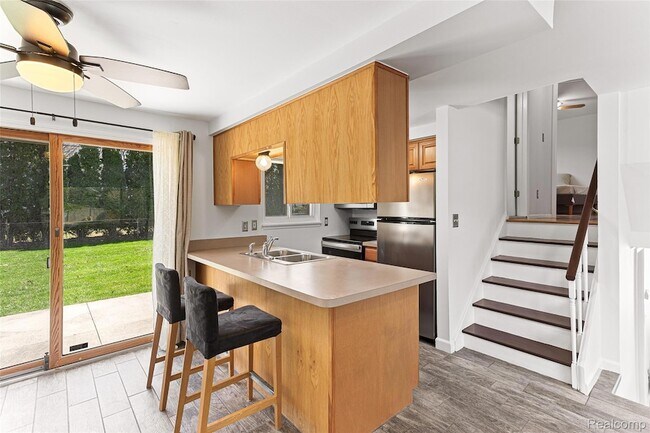 Foto del edificio - 25690 Glamorgan Dr