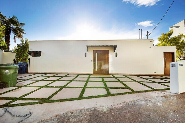 Building Photo - 9300 Warbler Way