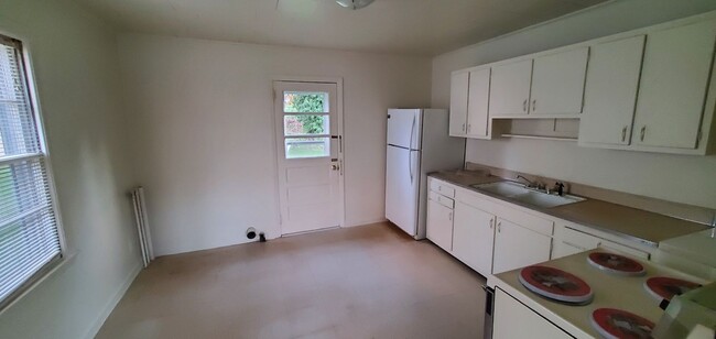 Foto del edificio - 2 Bedroom House in High Point, NC