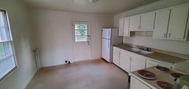Photo - 2 Bedroom House in High Point, NC