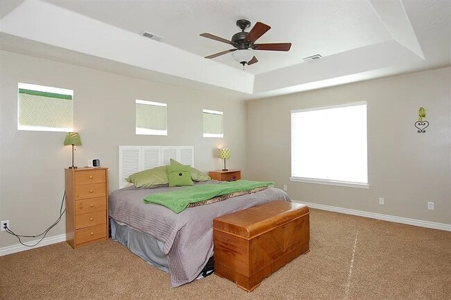 Building Photo - 79 S Citation Dr