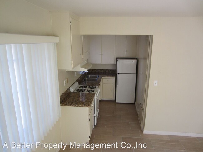 Building Photo - 5339 E Ocean Blvd