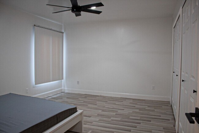 Foto del edificio - ONE11 RESIDENCES - 14 MILE WEST