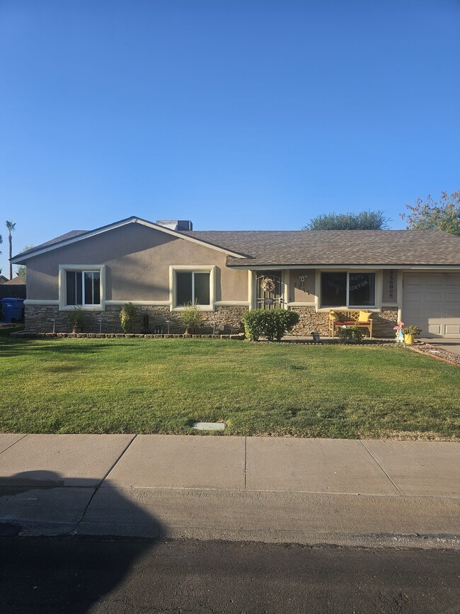 Building Photo - 3511 E Blanche Dr