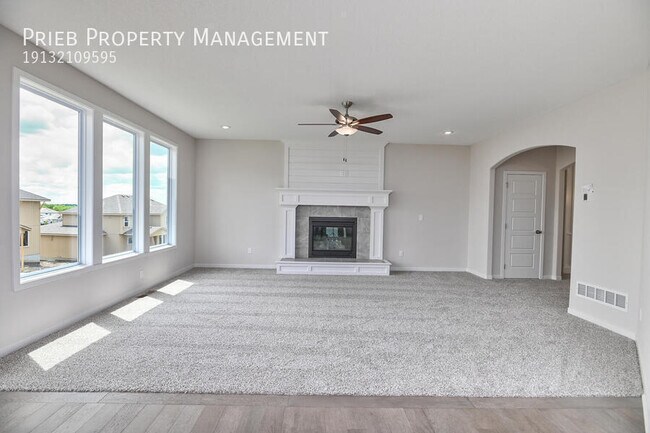 Foto del edificio - 2677 W Dartmouth St