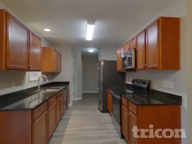 Foto del edificio - 233 Windy Hollow Dr