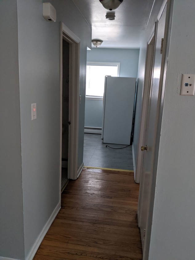 Foto principal - 1324 E Roosevelt Rd