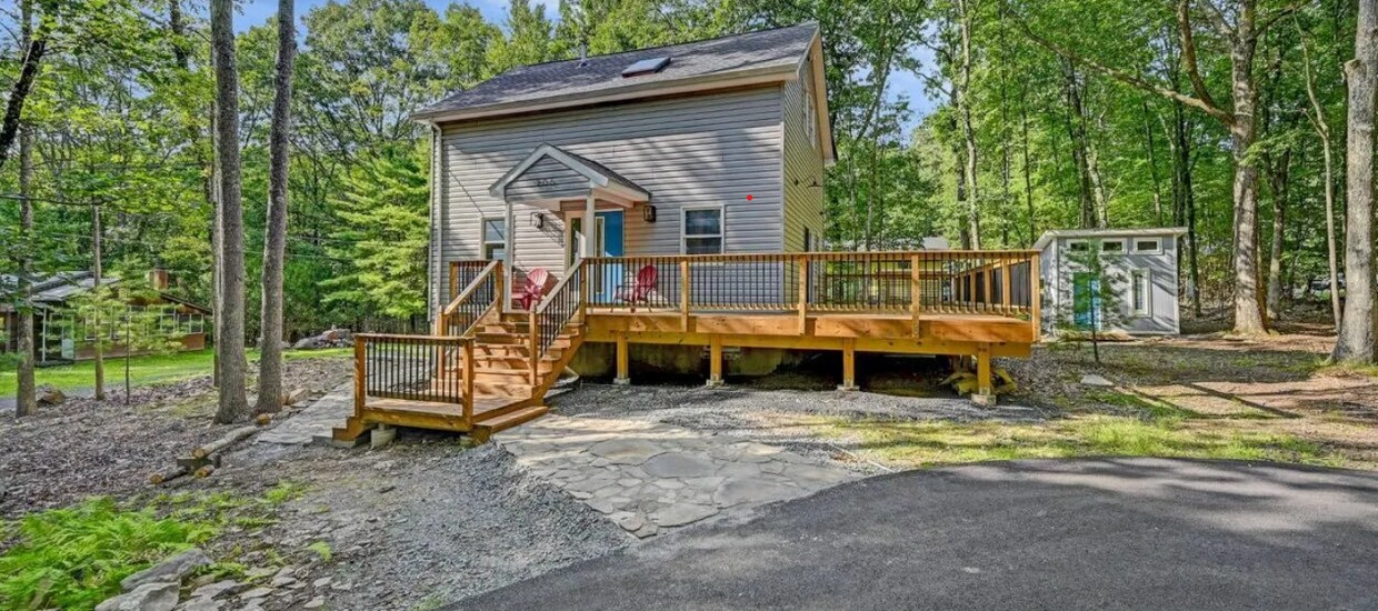 206 Geranium Rd, East Stroudsburg, PA 18302 House Rental in East
