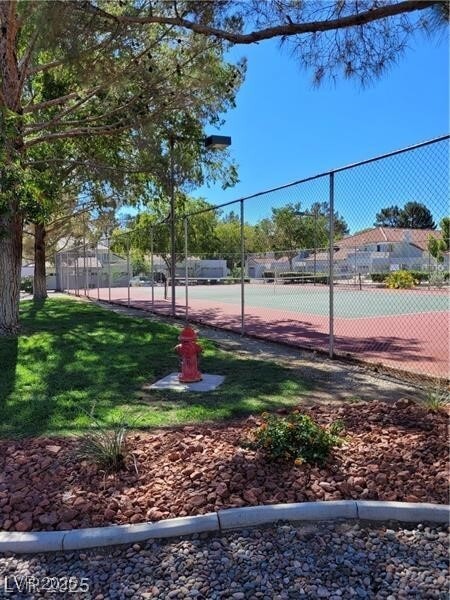 Foto del edificio - 8804 River Pines Ct